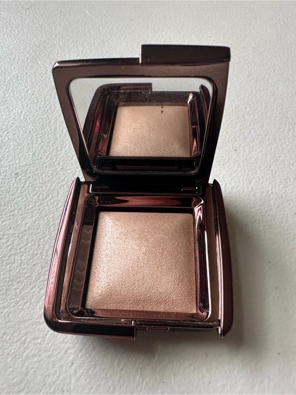 Hourglass Ambient Lighting Powder- Luminous Light 0.04 oz/1.4g Mini NWOB
